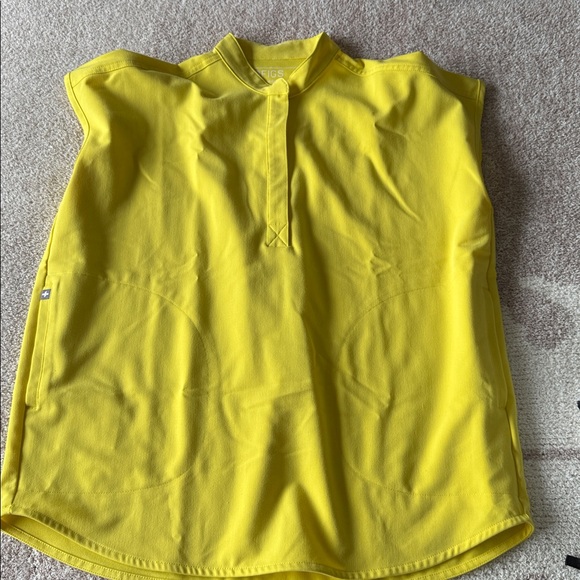 Figs LIFESAVER Yellow Technical Collection scrub top - Picture 2 of 3
